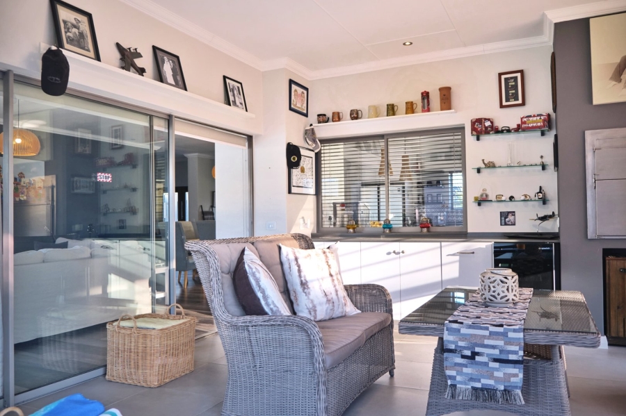 4 Bedroom Property for Sale in Earls Court Lifestyle Estate Western Cape